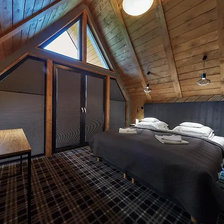 1010 M 木屋 扎布