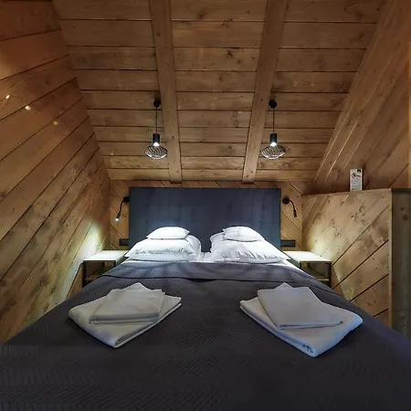 1010 M Alpesi faház Ząb